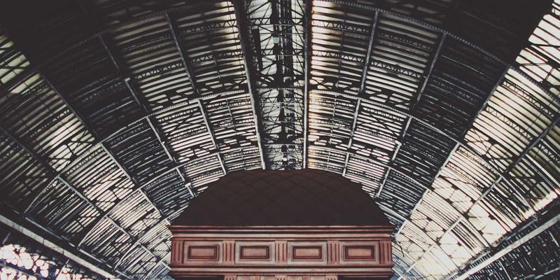 从实验室到梳妆台：揭秘爱百美彩妆护肤新品诞生的完整科学流程