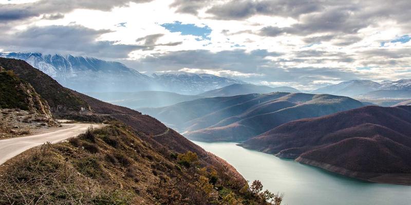 护肤新纪元：爱百美如何通过平衡皮肤微生态，构筑健康美妆屏障