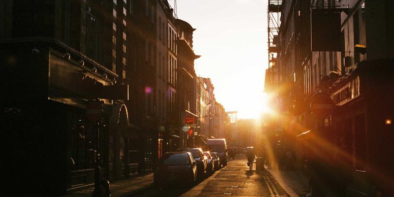 护肤科技新突破：解密爱百美专利成分背后的独家活性物与真实功效数据