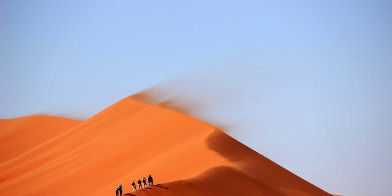 爱百美54：解锁专业级美妆奥秘，打造你的专属美丽方程式