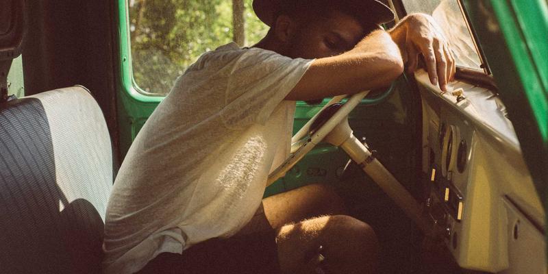 男士护肤新纪元：解码爱百美市场布局与明星产品护肤指南