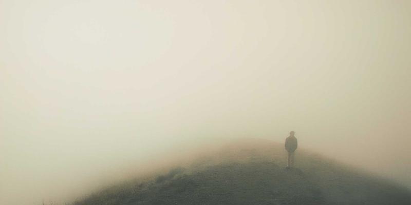 美妆护肤新趋势：爱百美护肤品与医美项目如何科学搭配，实现1+1>2的焕肤效果